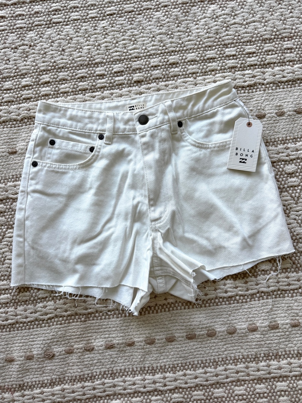 π₯π₯BILLABONG - HIGH TIDES DENIM SHORTπ₯π₯ - Picture 2 of 9